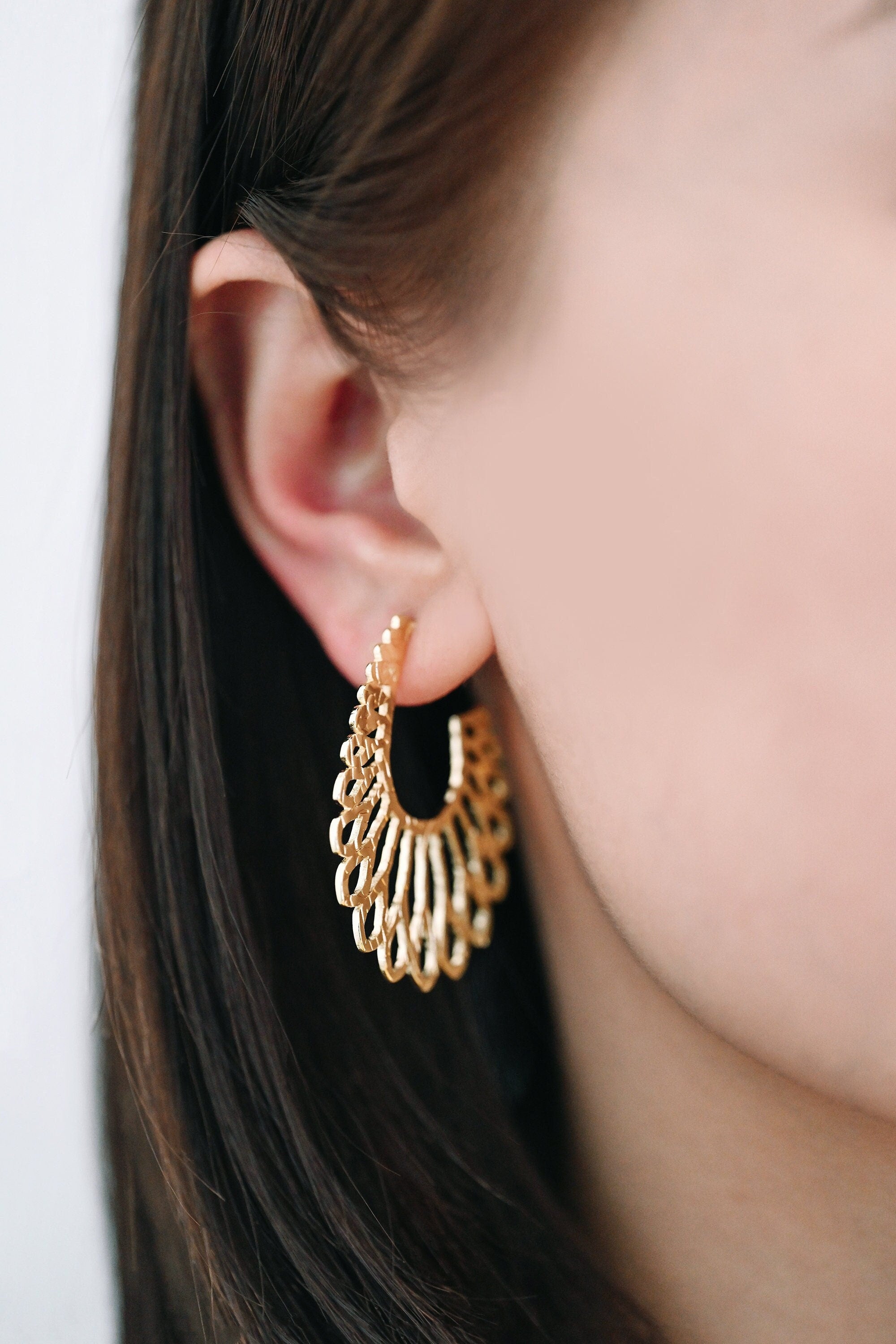 4pcs Gold Hollow Flower Post Earrings 43x35mm, Gold plated Brass Floral Stud Earring (#GB-3389)